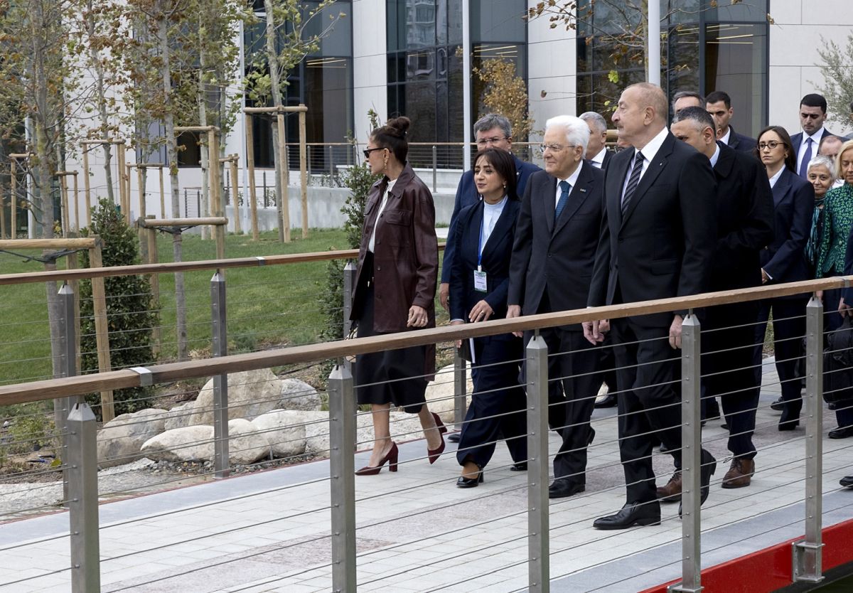 Italia-Azerbaigian, Mattarella “Mettere insieme capacità, non contrapporre” Italia-Azerbaigian, Mattarella “Mettere insieme capacità, non contrapporre”