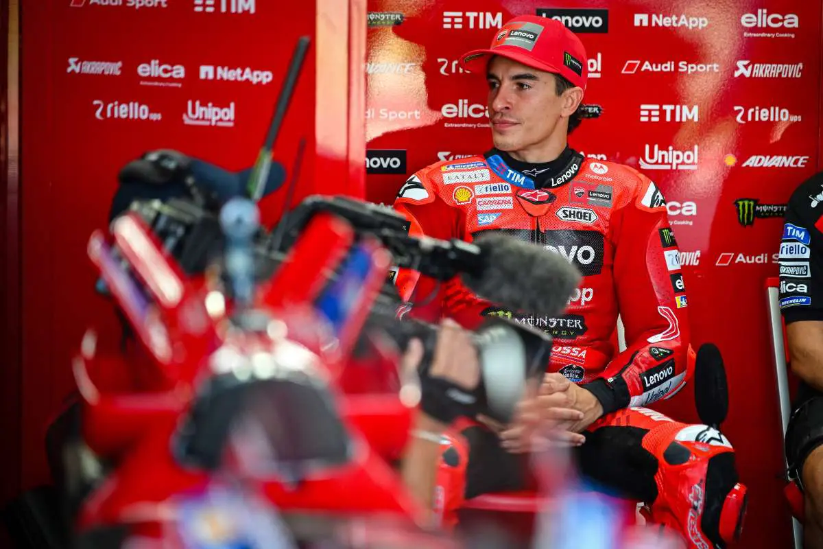 Marc Marquez operato con successo a Madrid alla scapola destra Marc Marquez operato con successo a Madrid alla scapola destra