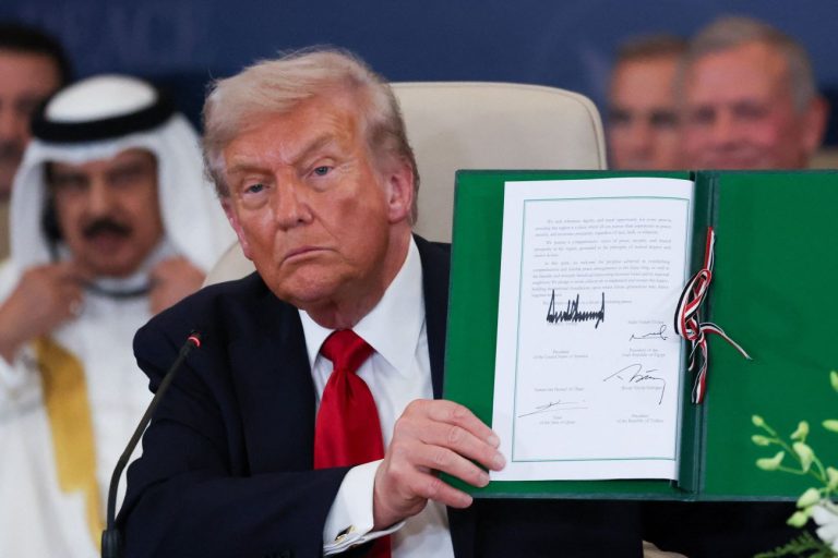 Firmato a Sharm el Sheik l’accordo di pace per Gaza Firmato a Sharm el Sheik l’accordo di pace per Gaza
