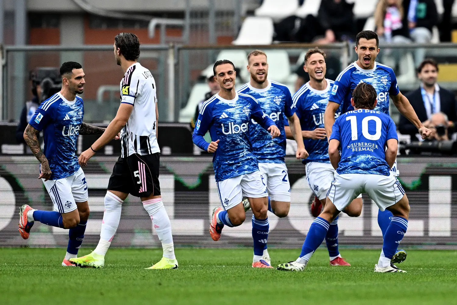 La Juve cade a Como, decidono i gol di Kempf e Nico Paz La Juve cade a Como, decidono i gol di Kempf e Nico Paz