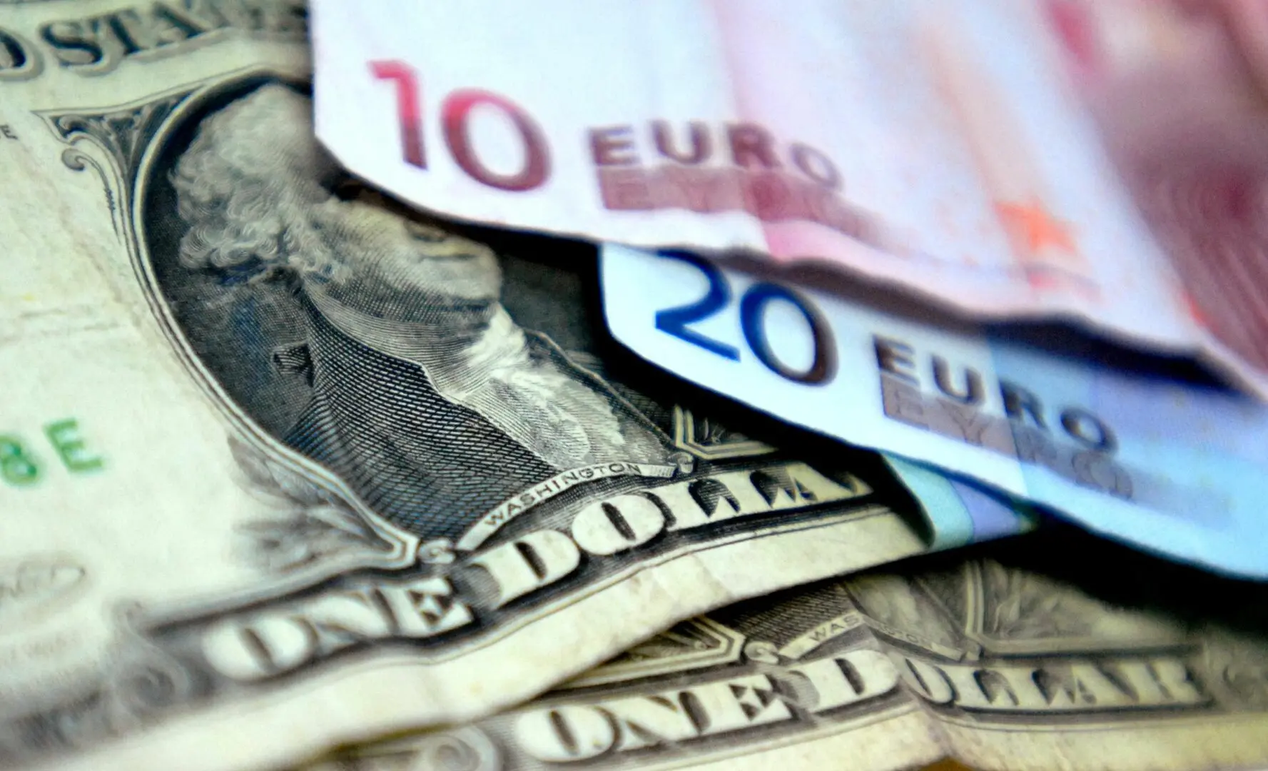 Focus Banca del Fucino, la geopolitica delle valute sta cambiando volto Focus Banca del Fucino, la geopolitica delle valute sta cambiando volto