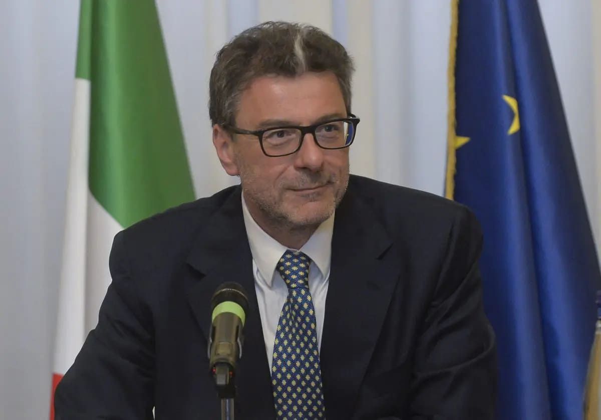 Moody’s promuove l’Italia, Giorgetti “Fiducia nel Paese” Moody’s promuove l’Italia, Giorgetti “Fiducia nel Paese”