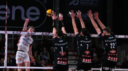 Sonepar lotta fino alla fine: Milano passa solo al quinto set