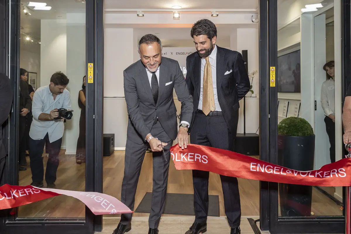Arte, lifestyle e immobiliare nella campagna di Engel & Völkers e Pietro Terzini Arte, lifestyle e immobiliare nella campagna di Engel & Völkers e Pietro Terzini