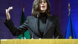 Bernini: “Lingua italiana, filo d’oro che unisce, ecosistema che rappresenta, radici per il futuro”