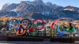 Olimpiadi, decollano gli affitti brevi: aumenti fino a +409,5% a Bormio e Cortina