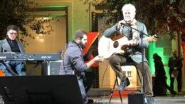 Ron live in Piazza Mastai a Roma per l’Aisla: “Importante sensibilizzare”