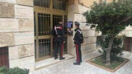 Roma, precipita da balcone b&b dopo lite e muore: fermato un 25enne