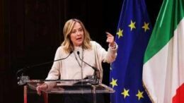 Meloni a sindaci: “Voi prima fila impegno politico, governo vi è grato”