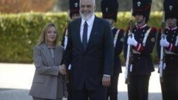 Migranti, Meloni: “Protocollo Albania funzionerà con nuovo patto asilo”