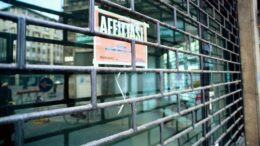 Negozi, l’allarme Confcommercio: sparite 140mila attività dal 2012
