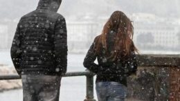 Meteo, arriva la prima irruzione polare: neve fino a bassa quota