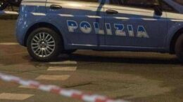 Roma, 19enne accoltellato per 10 euro vicino al Colosseo: arrestato 18enne tunisino senza fissa dimora
