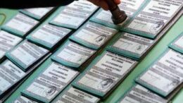 Elezioni Regionali: urne aperte in Campania, Puglia e Veneto. Alle 12 affluenza in calo
