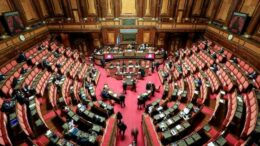 Manovra: affitti, sanità, oro e pacchi: verso carica emendamenti
