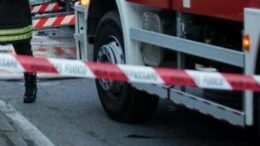 Milano, incendio in un palazzo di 7 piani: muore donna di 79 anni