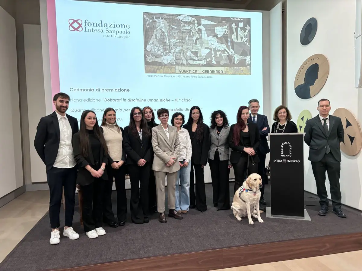 Intesa Sanpaolo, 11 borse di studio per dottorati umanistici e tesi su disabilità Intesa Sanpaolo, 11 borse di studio per dottorati umanistici e tesi su disabilità