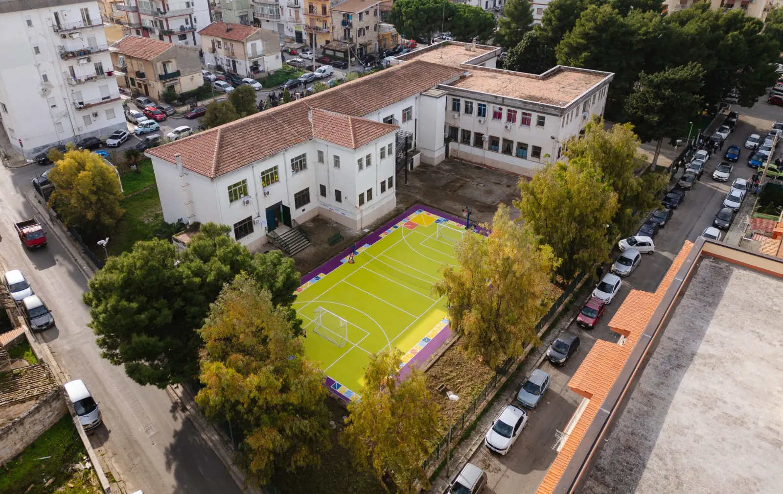 Da parcheggio a palestra per la scuola, a Carini l’inaugurazione con Abodi Da parcheggio a palestra per la scuola, a Carini l’inaugurazione con Abodi