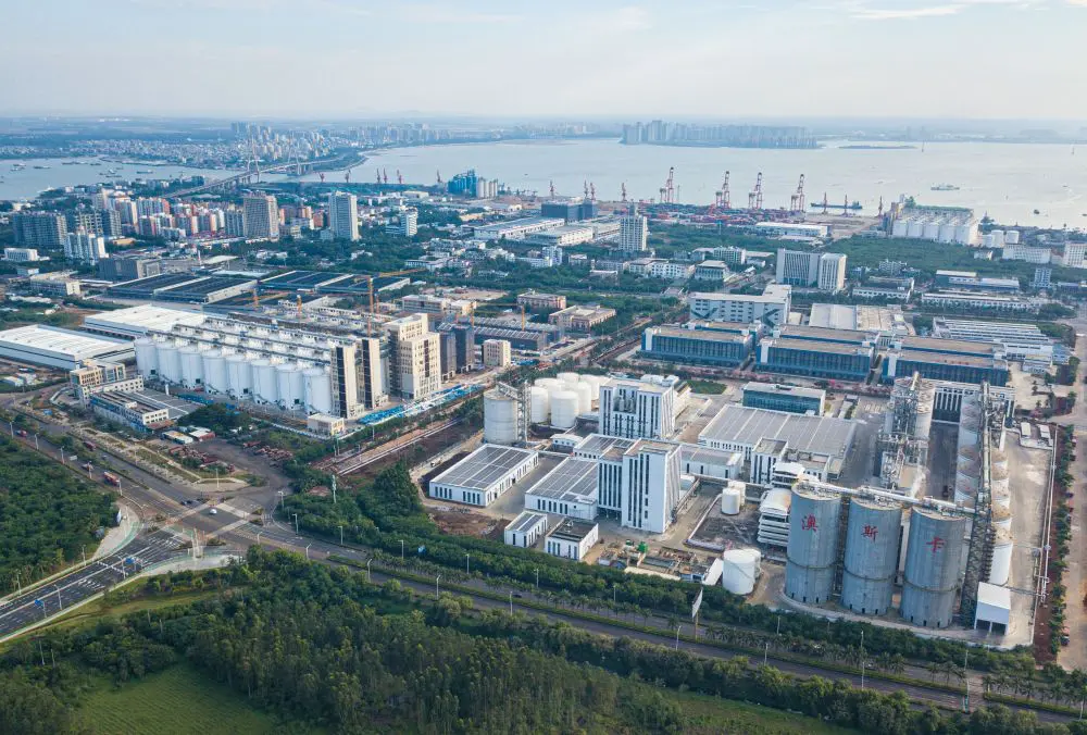 Cina, inaugurato il sito per i servizi internazionali del porto di Hainan Cina, inaugurato il sito per i servizi internazionali del porto di Hainan