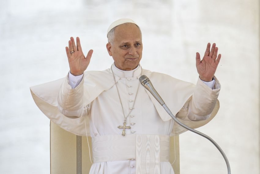 Papa “La ricchezza della terra è nelle mani di pochi” Papa “La ricchezza della terra è nelle mani di pochi”