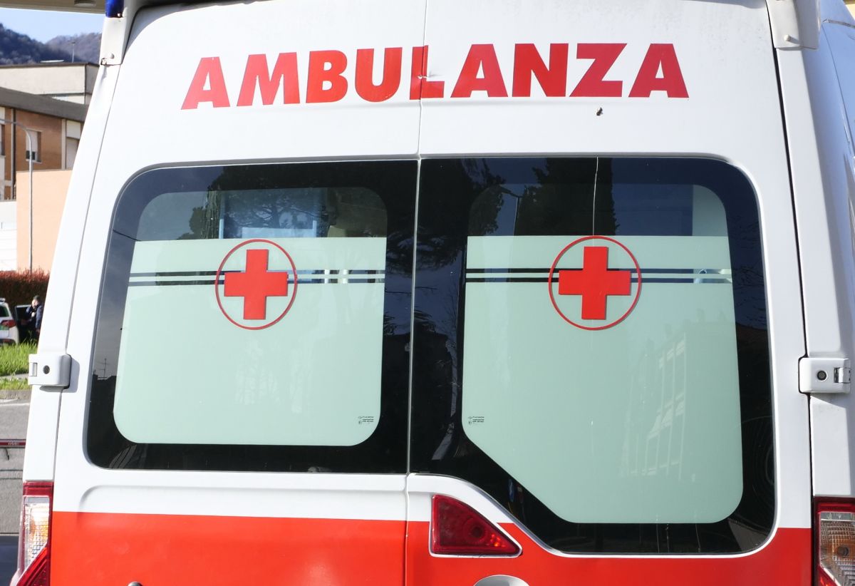 Spari da un’auto, 33enne ferita a Palermo Spari da un’auto, 33enne ferita a Palermo