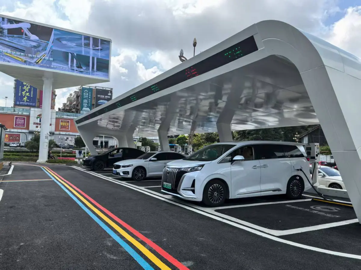 Veicoli elettrici, in Cina più di 19 milioni di colonnine di ricarica Veicoli elettrici, in Cina più di 19 milioni di colonnine di ricarica