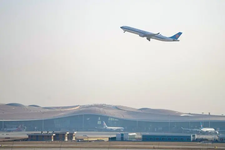 Cina, approvata modifica della legge sull’aviazione civile Cina, approvata modifica della legge sull’aviazione civile
