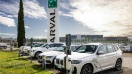 Arval con Mercedes-Benz Group avvia negoziazioni per acquisizione Athlon