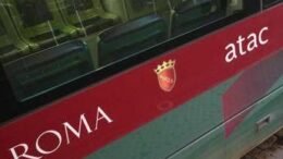Sciopero Atac oggi a Roma, stop bus e metro: gli orari