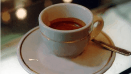 Milano, il proprietario della caffetteria verso i 2 euro a tazzina: “E per gli standard europei è ancora poco”