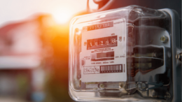 Elettricità, Arera: “Rivedere la potenza del contatore abbassa la bolletta o migliora il comfort”