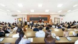 Semestre filtro Medicina, oggi informativa di Bernini: “Gli studenti non perderanno l’anno”