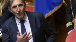 Carceri, La Russa: “Serve decreto entro Natale per fine pena a casa”. Fonti: “Non è all’ordine del giorno”