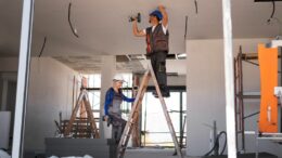 Ristrutturare casa nel 2025: “perchè i cantieri si fermano”