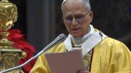 Papa Leone alla messa di Natale: “No a economia distorta che tratta uomini come merce, basta violenza e sopraffazione”