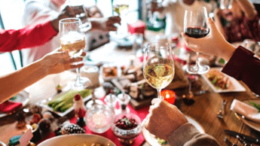 Natale e Capodanno, il cuore va protetto a tavola: i consigli del cardiologo