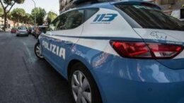 Roma, modellino di auto trasformato in bomba trovato in un box