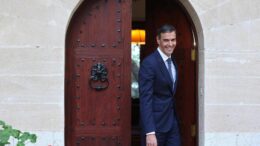 Pedro Sanchez persona dell’anno 2025 per l’Espresso