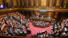 Manovra, salta la stretta sul riscatto di laurea per l’anticipo della pensione