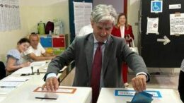 Pestaggio del sindaco di Castiglione del Genovesi, indagini anche sull’attività politica