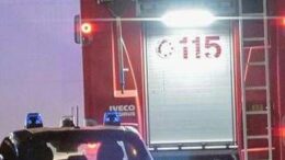 Genova, scontro tra bus e camion in autostrada: un morto e 20 feriti, alcuni gravi