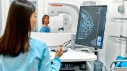 Screening seno per 50% donne, campagna ‘5 buoni motivi per fare prevenzione’