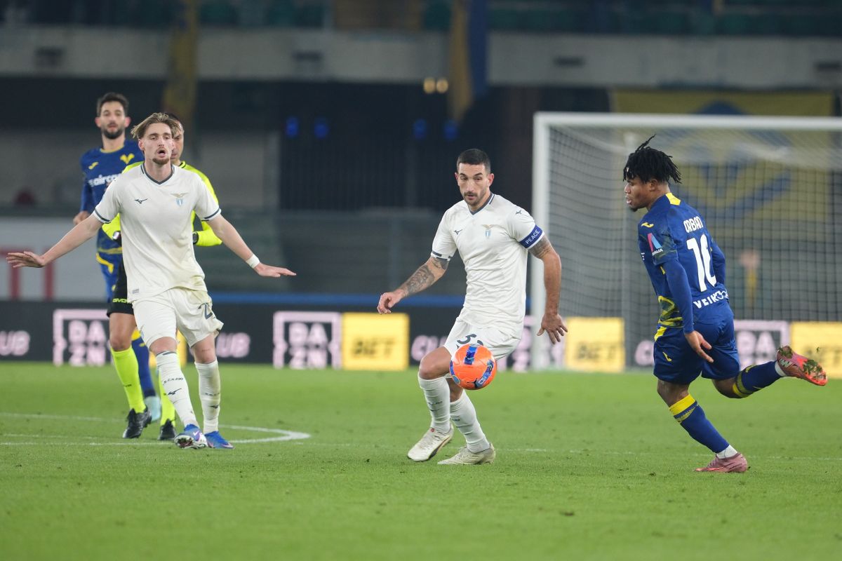 Verona-Lazio 0-1, al Bentegodi decide l’autorete di Nelsson Verona-Lazio 0-1, al Bentegodi decide l’autorete di Nelsson