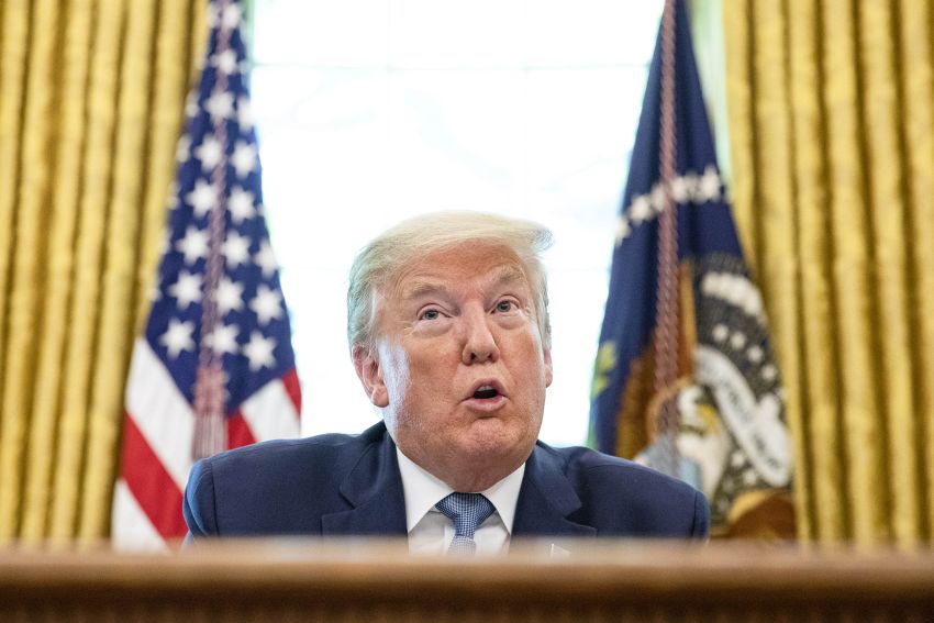 Trump “I politici democratici devono collaborare per far rispettare le leggi” Trump “I politici democratici devono collaborare per far rispettare le leggi”