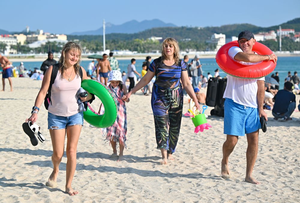 Cina, il turismo contribuisce per oltre un terzo al Pil di Hainan Cina, il turismo contribuisce per oltre un terzo al Pil di Hainan
