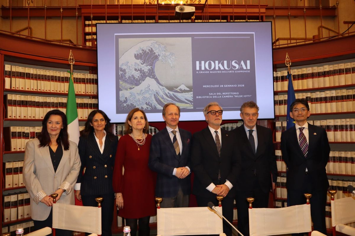 Presentata in anteprima alla Camera la mostra sull’artista giapponese Hokusai Presentata in anteprima alla Camera la mostra sull’artista giapponese Hokusai