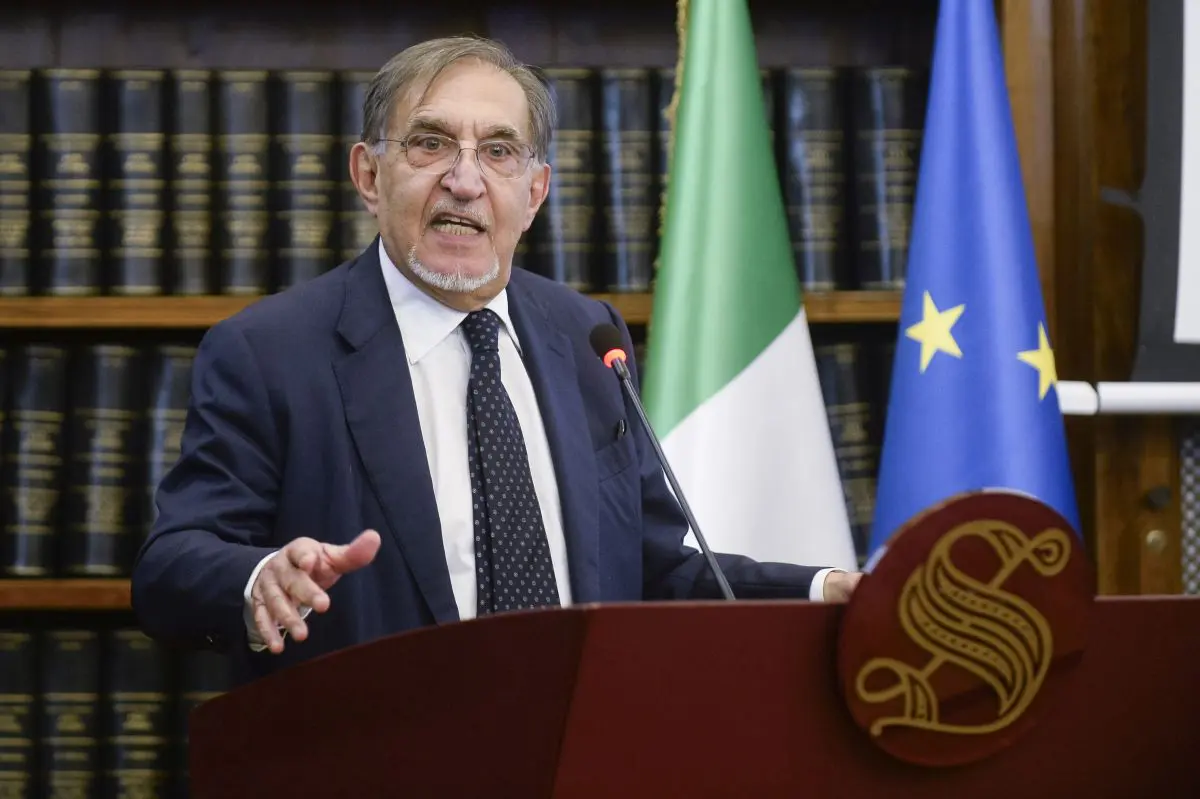Antisemitismo, La Russa “Tanti devono fare esame di coscienza” Antisemitismo, La Russa “Tanti devono fare esame di coscienza”