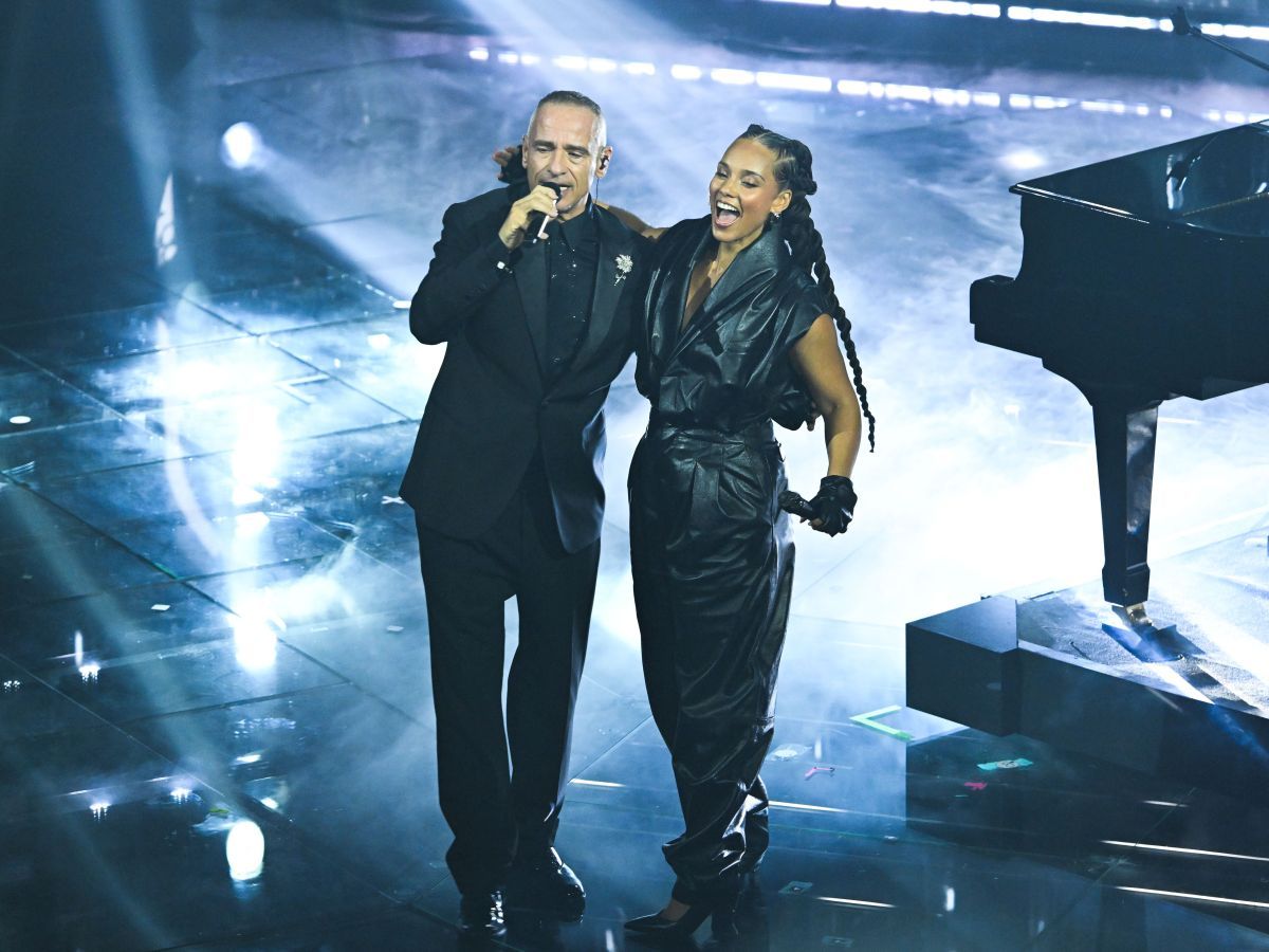 Sanremo, Filippucci vince tra le Nuove Proposte. Emoziona il duetto Ramazzotti-Alicia Keys. Nella top five Arisa, Luchè, Sal Da Vinci, Brancale, Sayf Sanremo, Filippucci vince tra le Nuove Proposte. Emoziona il duetto Ramazzotti-Alicia Keys. Nella top five Arisa, Luchè, Sal Da Vinci, Brancale, Sayf