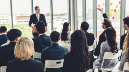 40 anni di formazione per far crescere le imprese