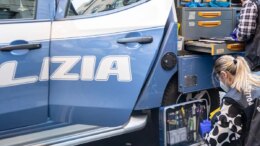 Rinvenuto il cadavere di una donna a Scandicci, è stata decapitata